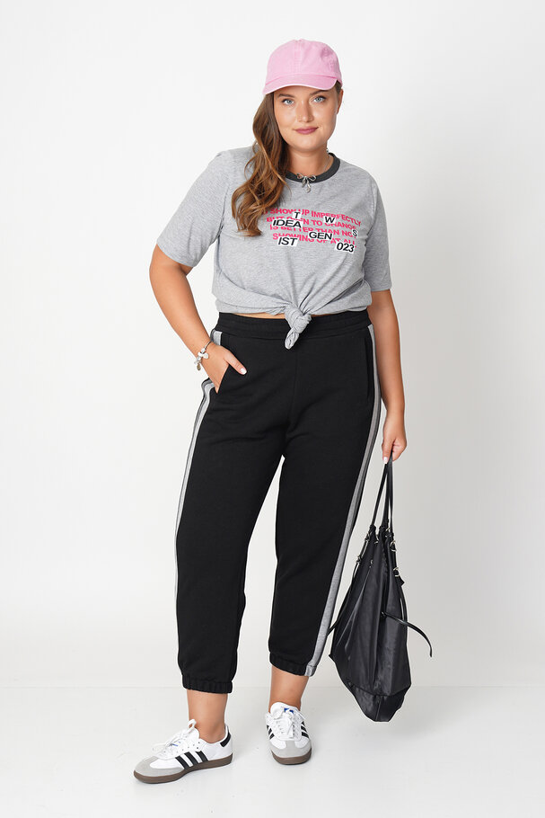 COTTON T-SHIRT AND TROUSERS CO-ORD SET