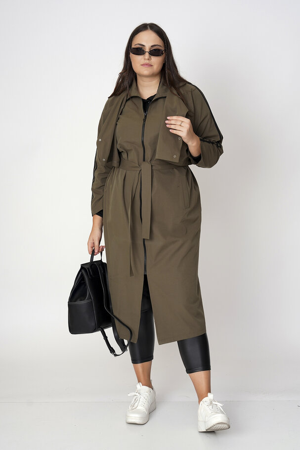 DUAL-USE TRENCH COAT THAT CAN BE CONVERTED INTO A VEST