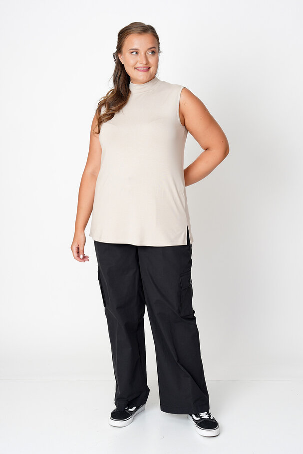 HIGH NECK BASIC T-SHIRT