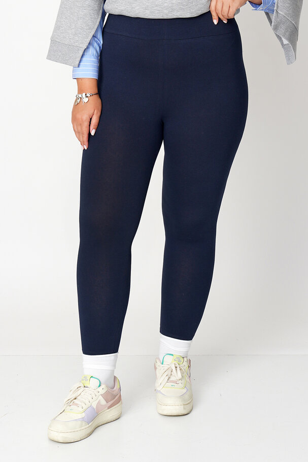 HIGH-WAIST LEGGINGS