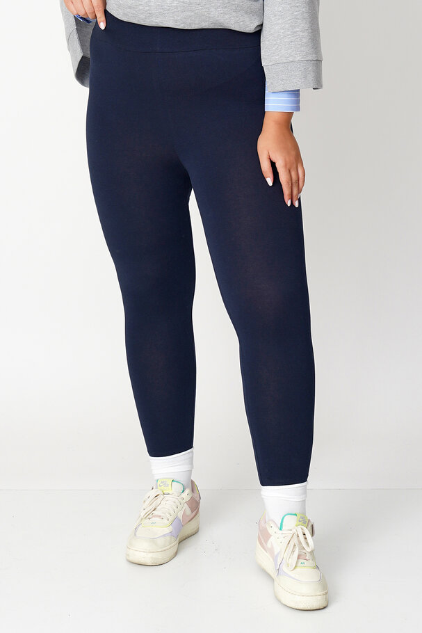 HIGH-WAIST LEGGINGS