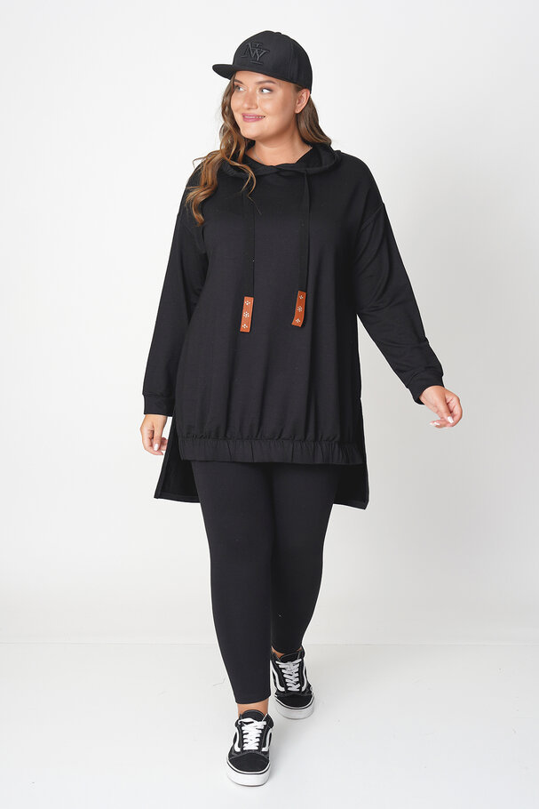 HOODIE WITH ASYMMETRIC HEM