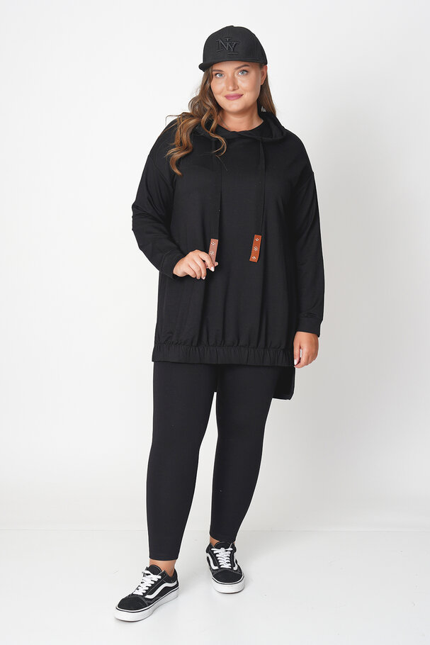 HOODIE WITH ASYMMETRIC HEM