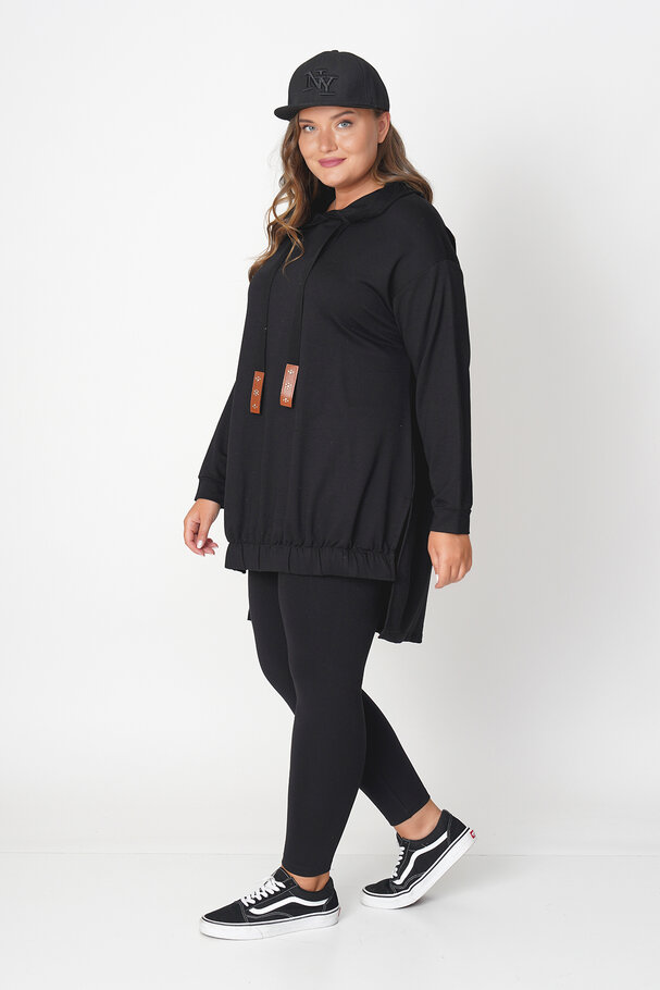 HOODIE WITH ASYMMETRIC HEM