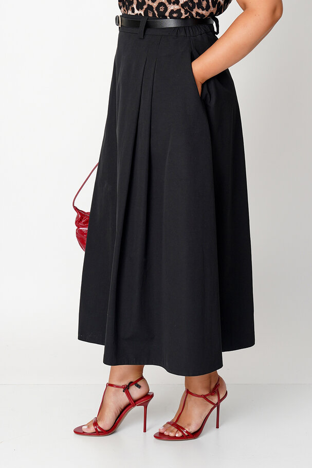 MIDI SKIRT WITH PLEATS