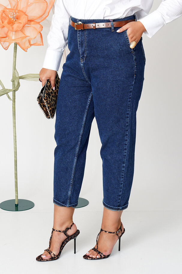 HIGH-WAIST MOM JEANS