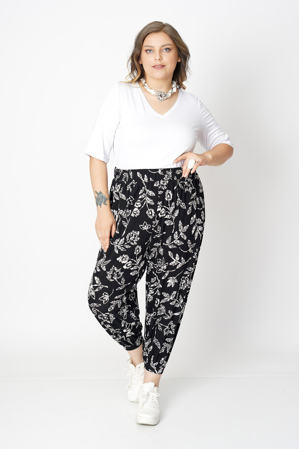 PRINTED RELAXED CAPRI TROUSERS