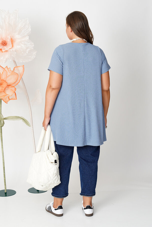 RIBBED BASIC T-SHIRT