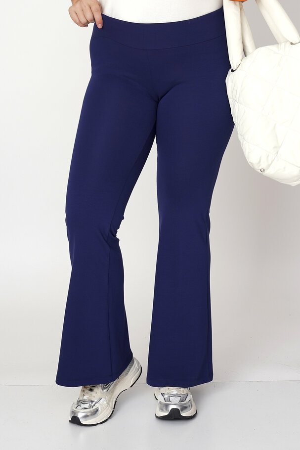 SOFT TOUCH FLARED LEGGINGS