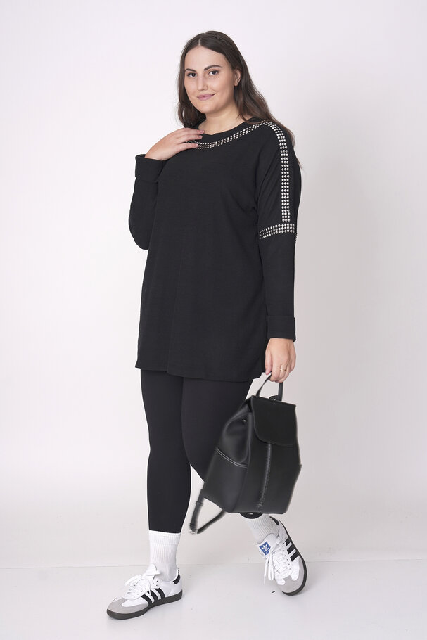 SOFT TOUCH OVERSIZE EMBELLISHED TOP