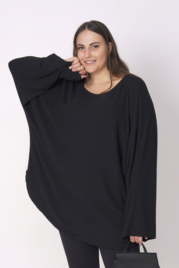 SOFT TOUCH OVERSIZE TOP