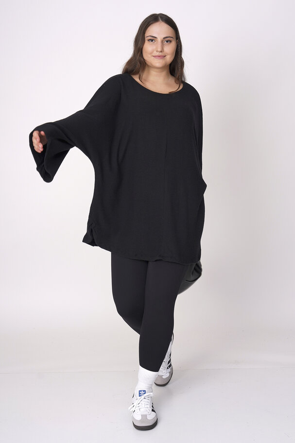 SOFT TOUCH OVERSIZE TOP