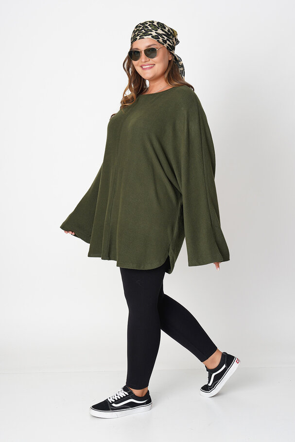 SOFT TOUCH OVERSIZE TOP