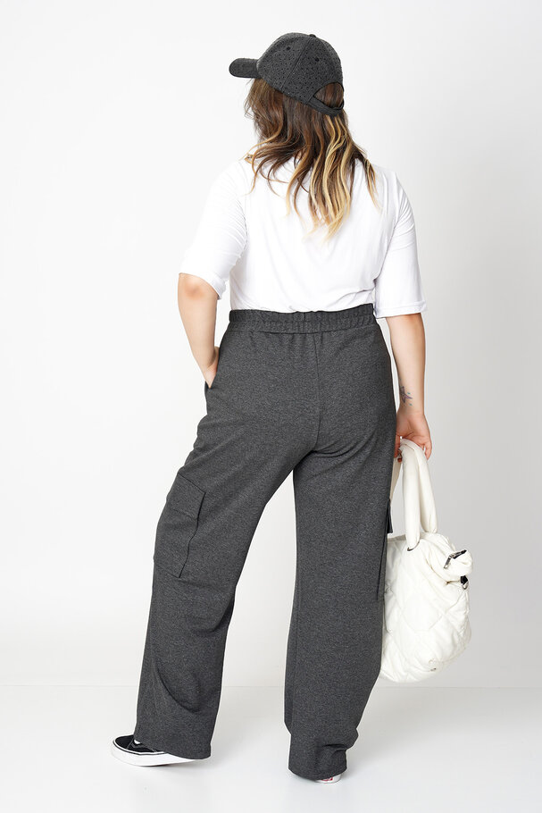 WIDE-LEG CARGO TROUSERS