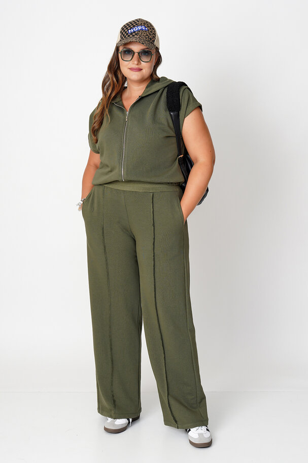 ZIPPED SWEATSHIRT AND TROUSERS CO-ORD SET